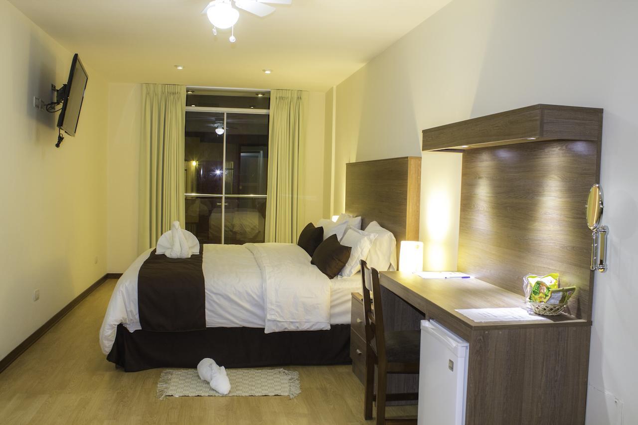 Hotel Brilia Чимботе Экстерьер фото