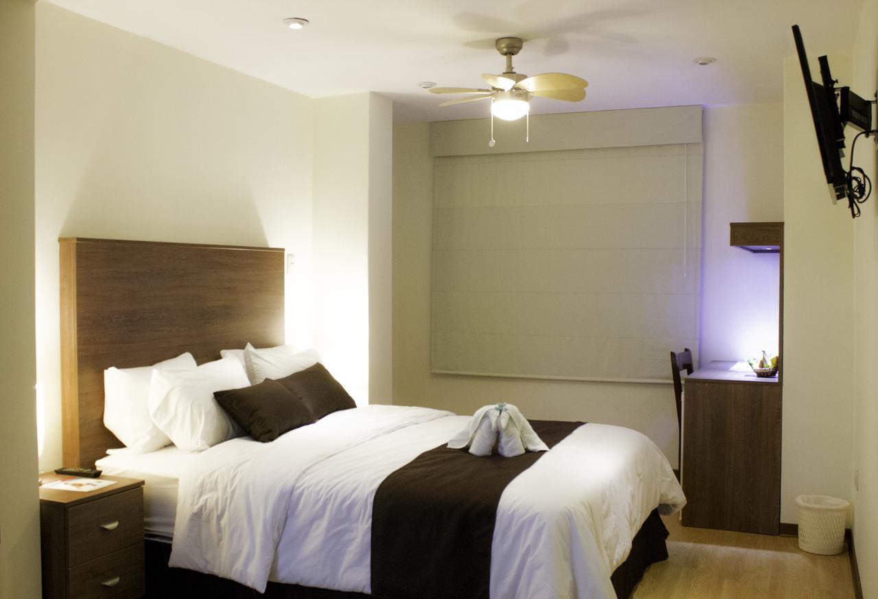 Hotel Brilia Чимботе Номер фото